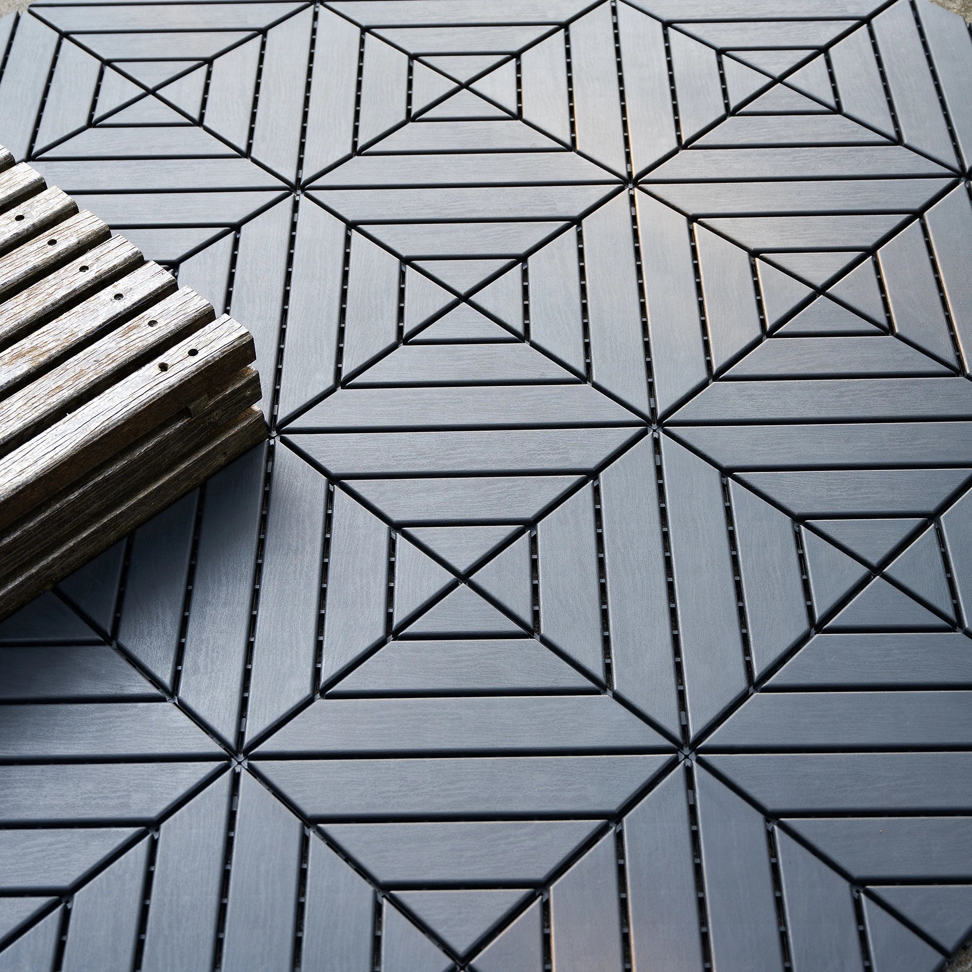 Plastic Interlocking Deck Tiles